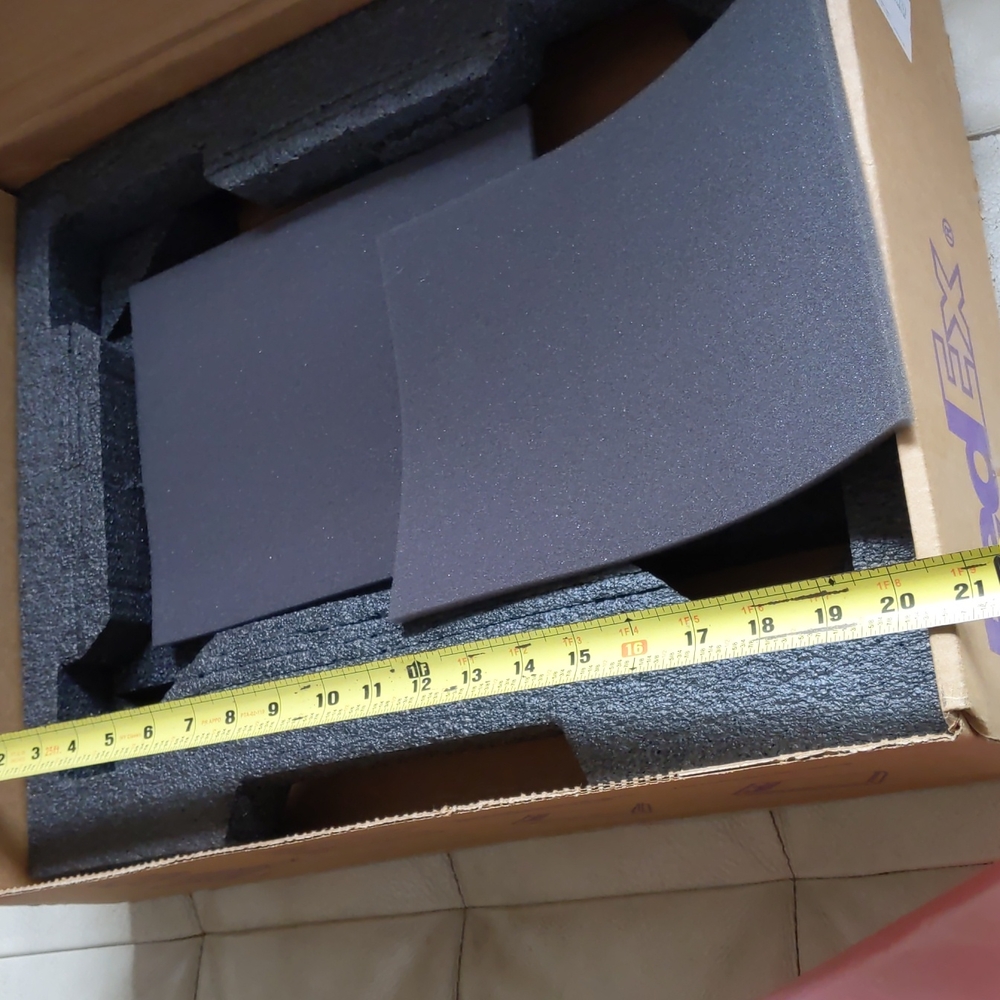 FedEx Laptop Box - Picture 4 of 5